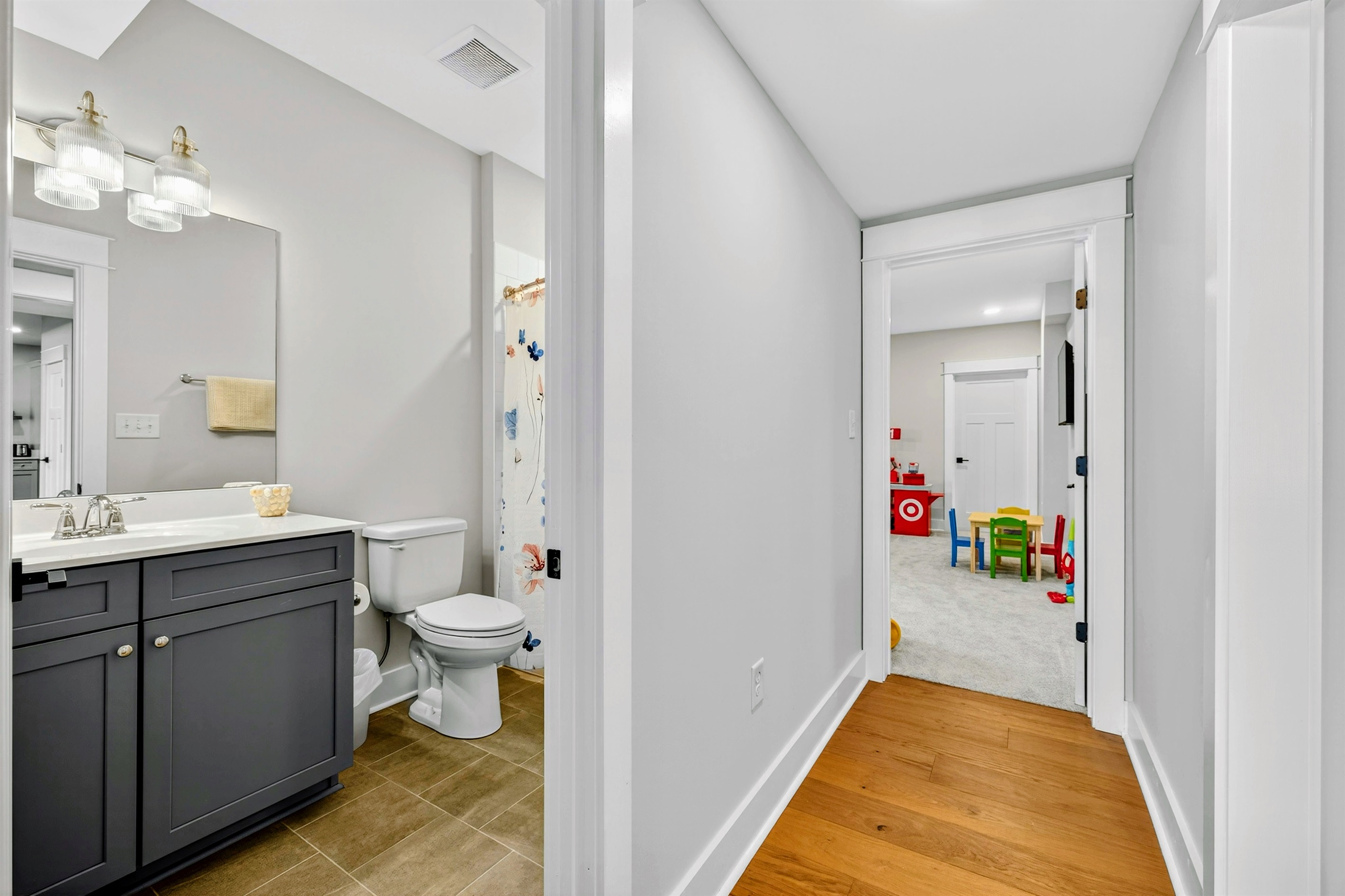 All six king bedrooms have their own full bath and all bathrooms are so tastefully color coordinated with the bedrooms.