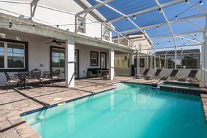 9 beds /5 baths /Champions Gate (9004SH)