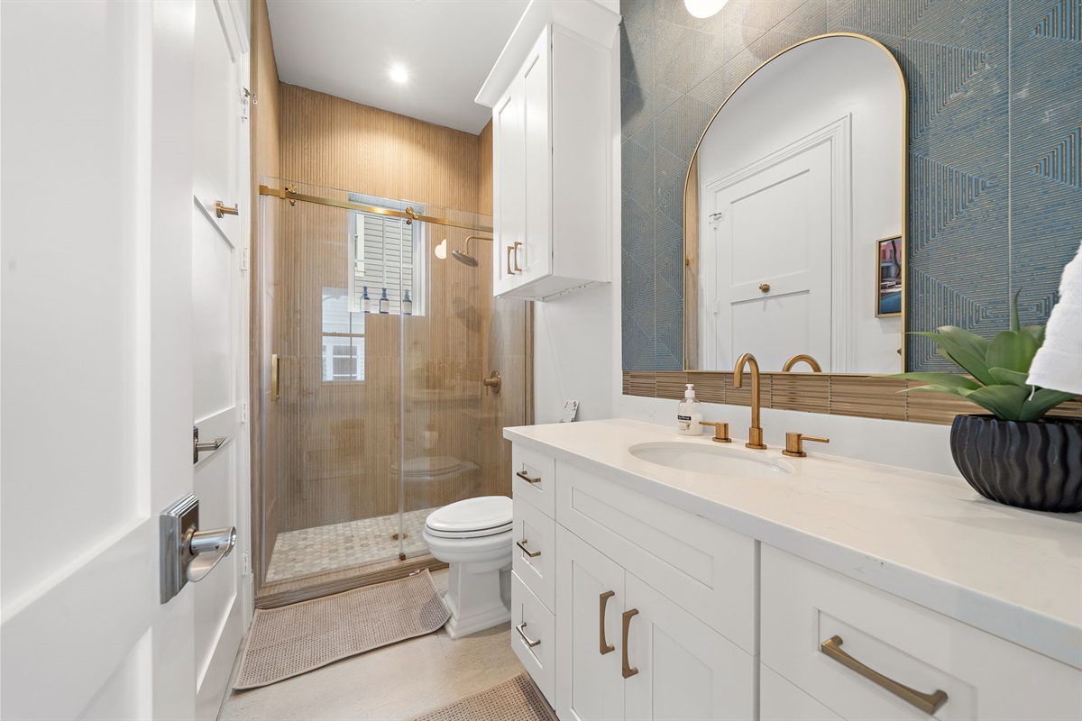 d1b56f946d564928b7ab698121867420 Large | Beachhouse | Texas | TX | Vacation Homes | Galveston | Crystal Beach | Kokomo | Breezy Days | Beachfront Elegance | Sunrise Serenity | Southern Sands Property Management, LLC