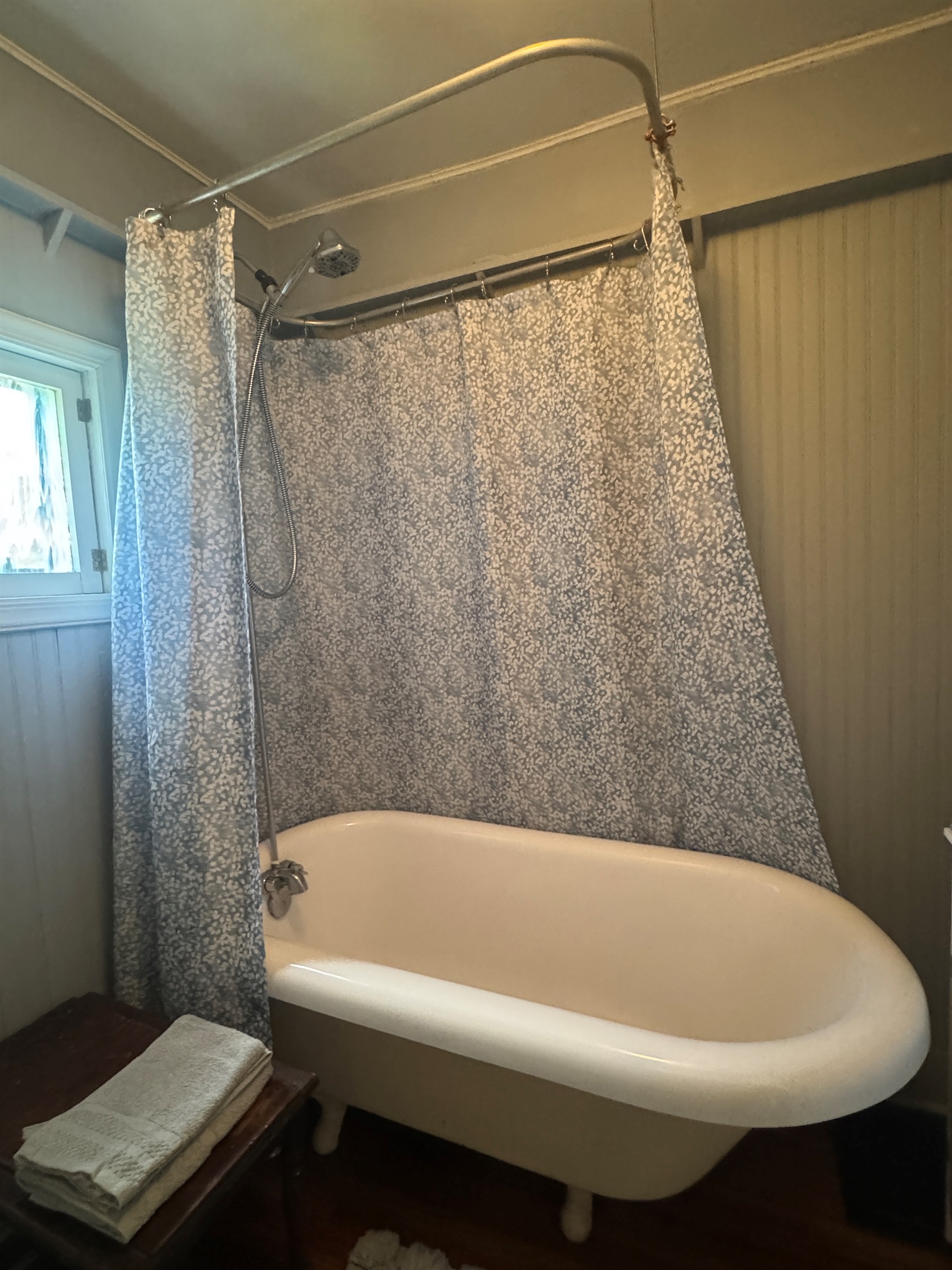 2nd floor bathroom with clawfoot tub/shower