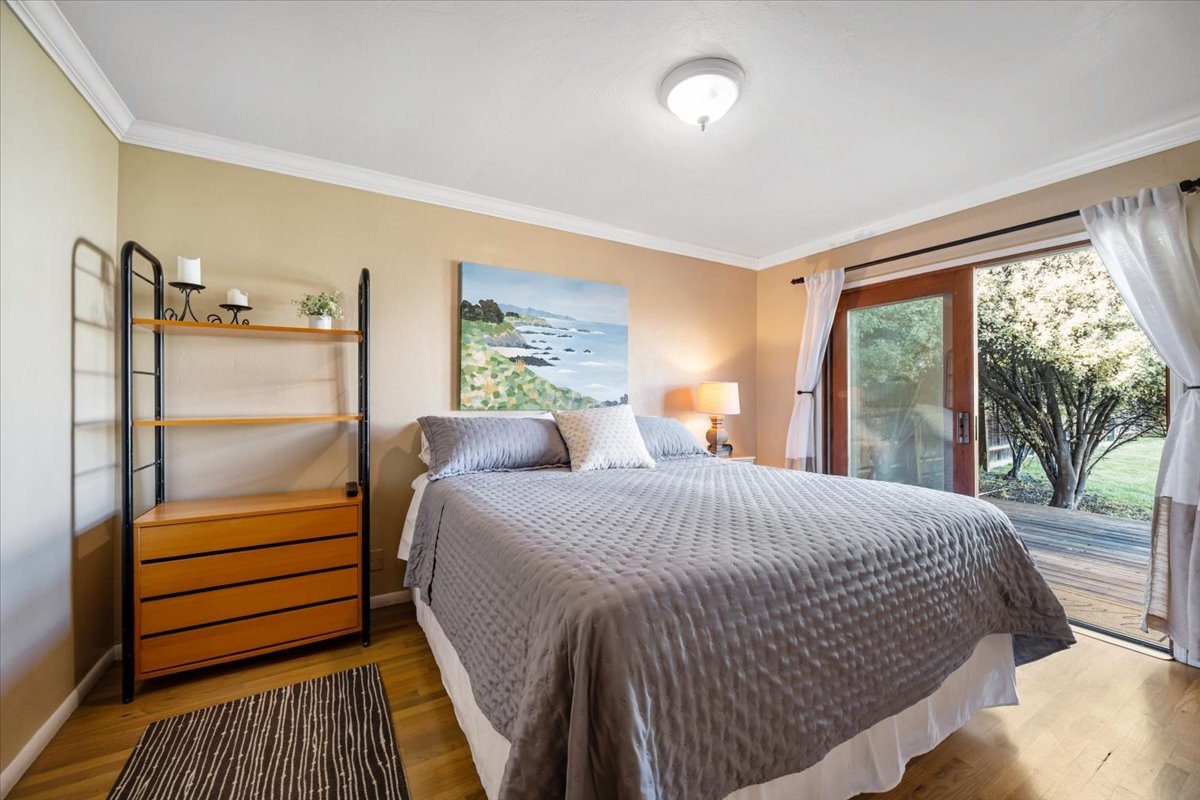 Bedroom #1- King bed