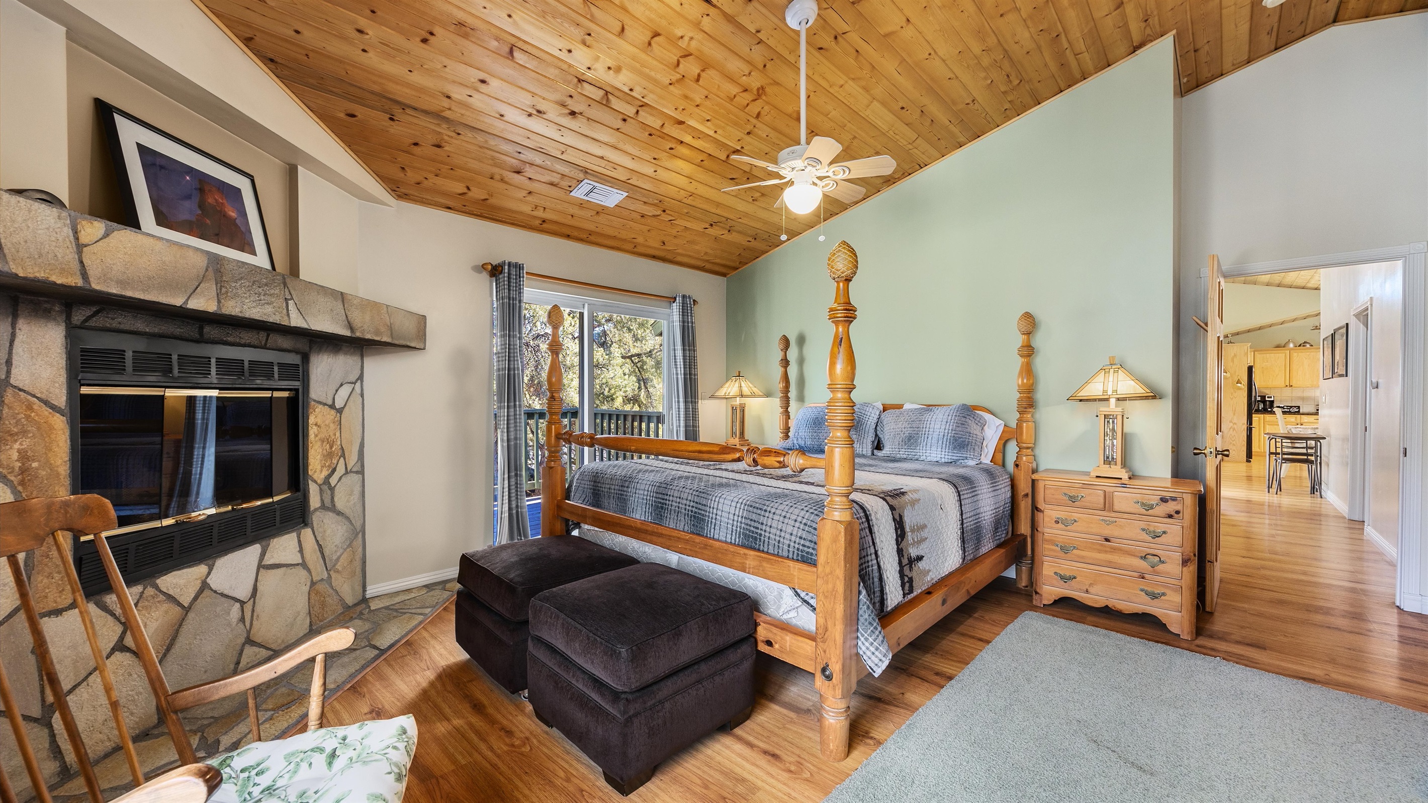 EVEREST - 2nd Floor Master Bedroom