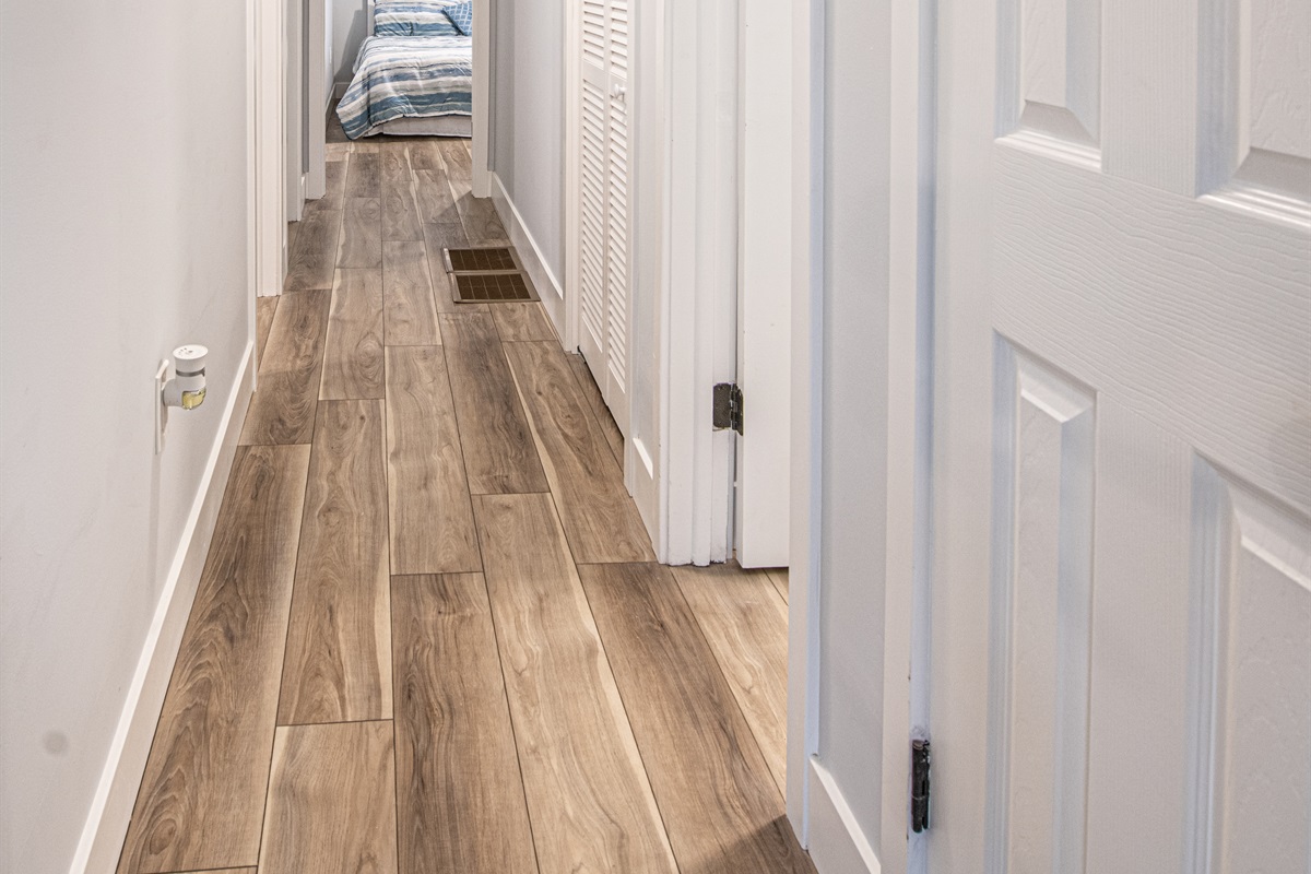 Hallway back to bedrooms