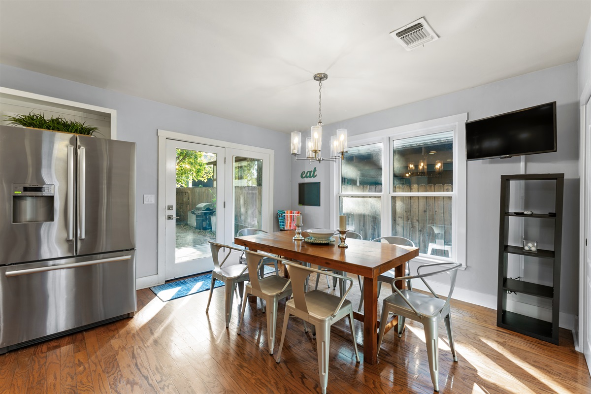 8 seater dining room table