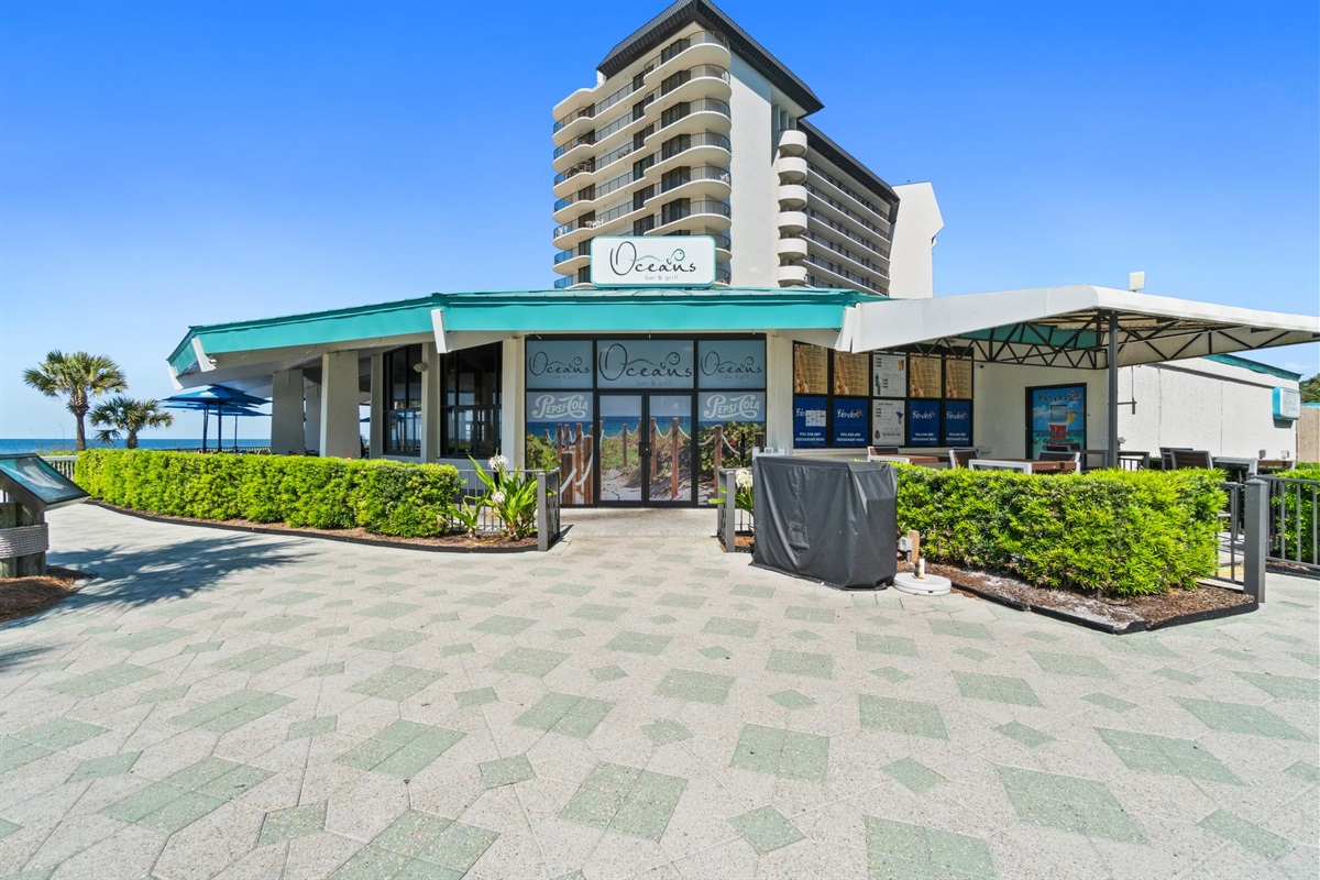 Oasis Restaurant beachfront at Tower 1