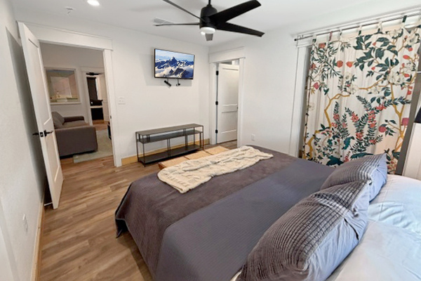 Bedroom 3, King Bed, En-Suite