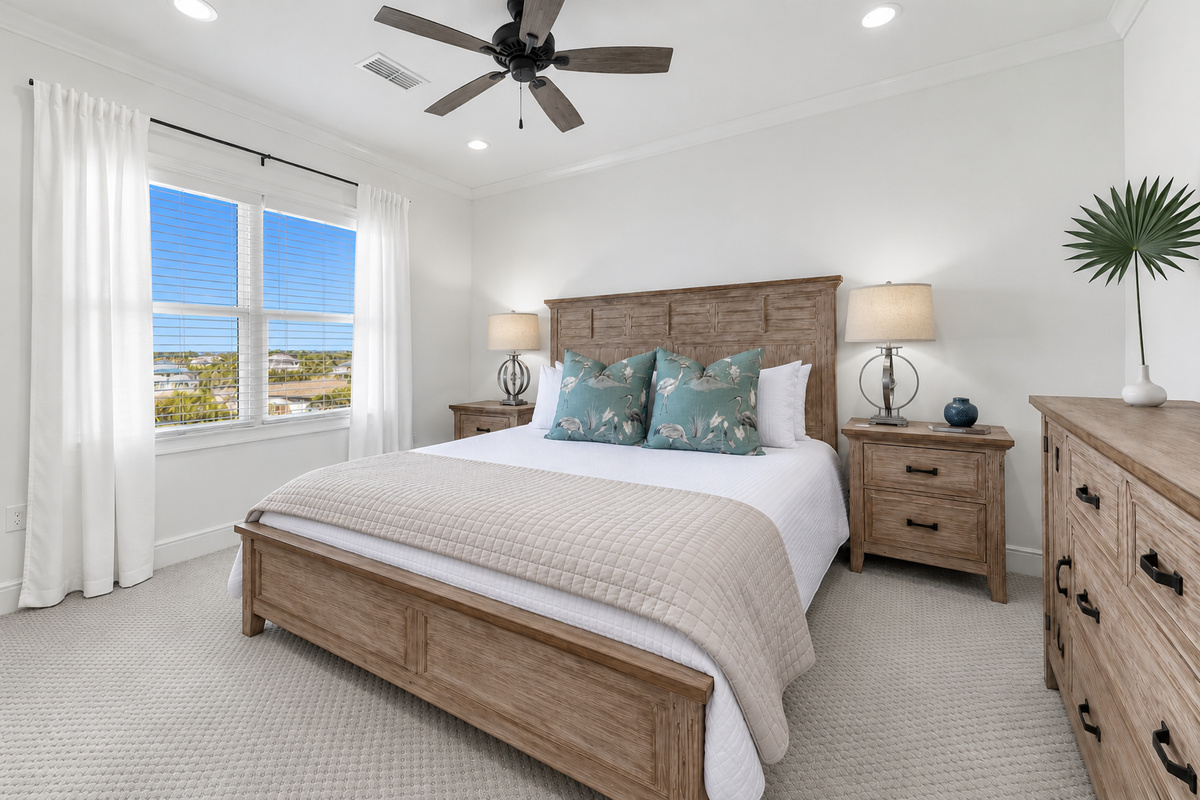 King Bedroom 2