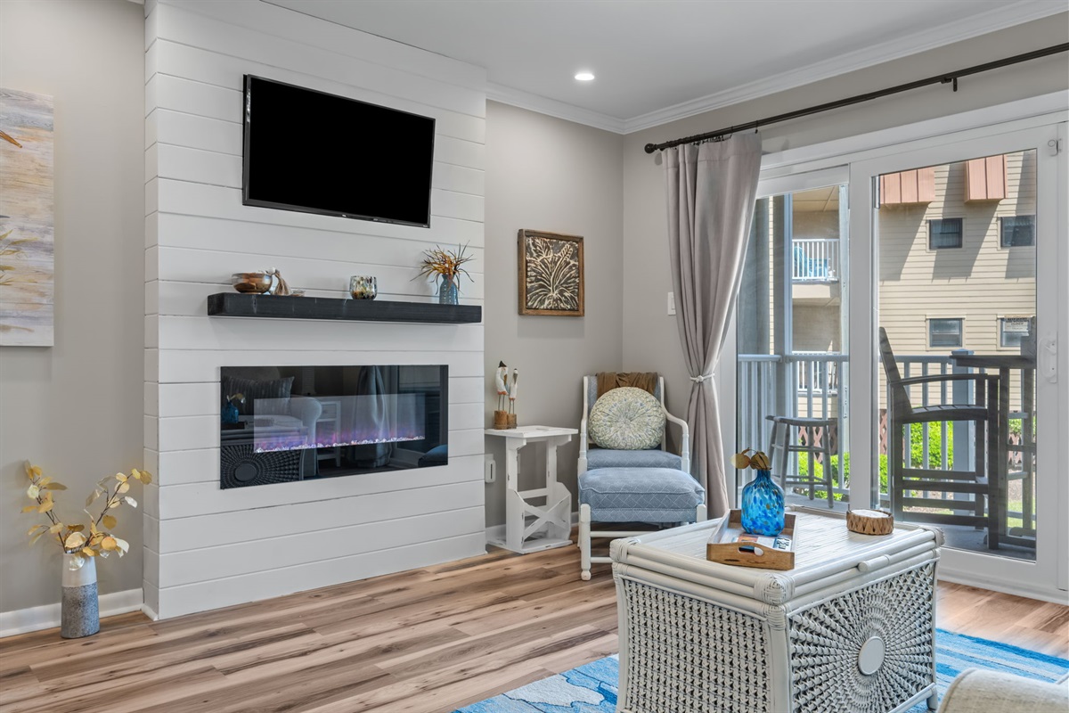 Kick back by the fireplace or step out for fresh ocean air