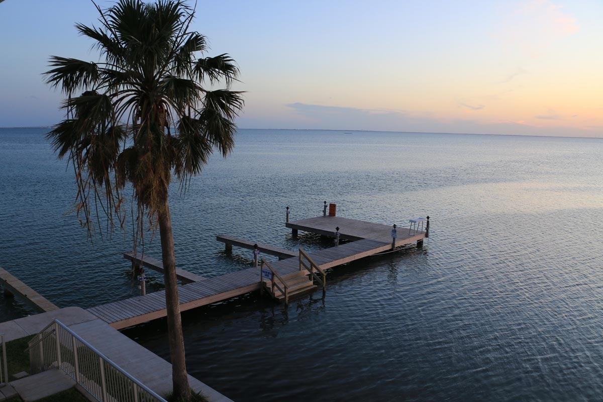 Las Velas Dock