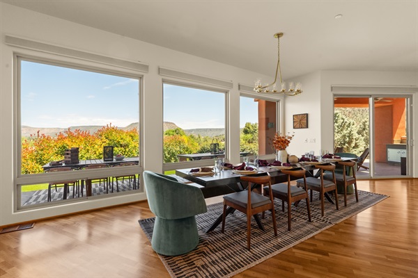 Enjoy meals with a breathtaking backdrop. Three massive picture windows flood the dining space with natural light and frame the beautiful Sedona landscape perfectly.