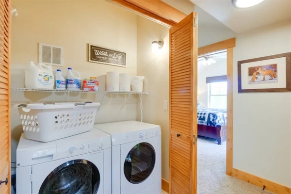 Full washer and dryer on 2nd level