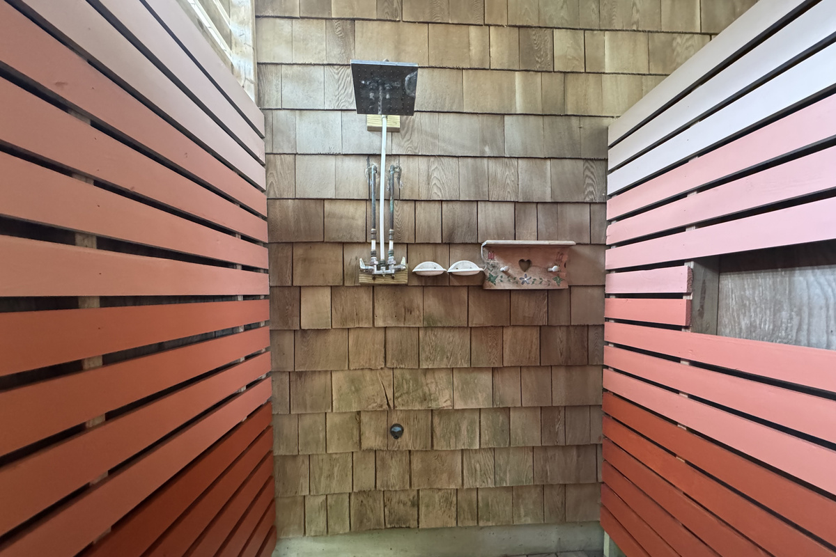 Outdoor Shower - sunset inspired : ) 