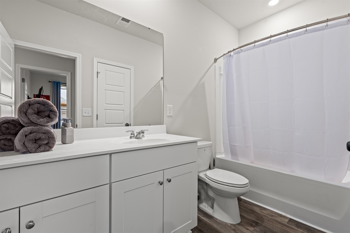 1st Fl Bath