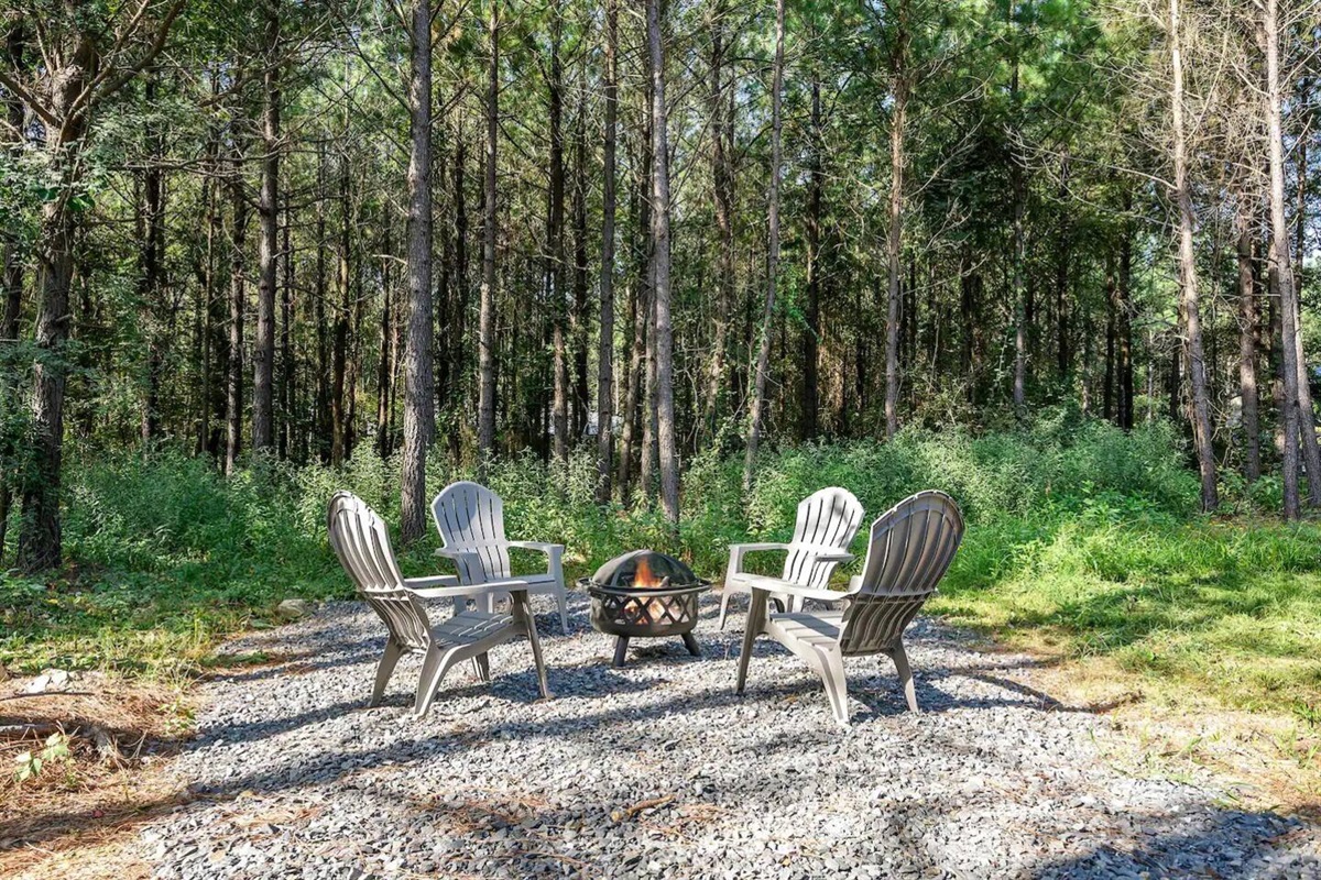What a pleasure it was stay at this cozy cabin. My husband & I were so pleased with everything—from the communication of amenities, to the setup of the house. The outdoor vibe was A+ as that’s where we spent most of our time. Truly the perfect getaway. 