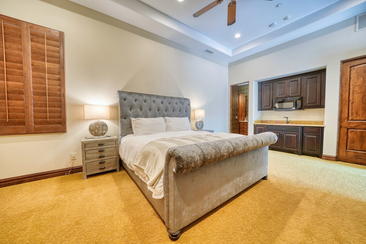 EPIC Sweetwater Estate | 5BR, Pool, Hot Tub & Casita — EPIC Sweetwater Estate | 5BR, Pool, Hot Tub & Casita, Scottsdale, Arizona — photo 59