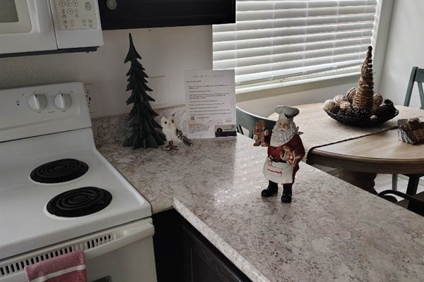 Joyful holiday décor.