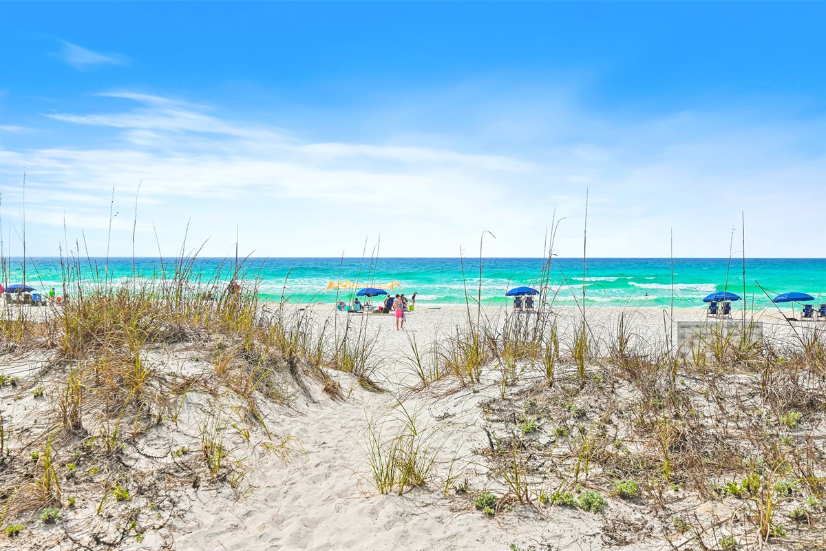 PRIVATE BEACH - SeaWinds is a Low Density Townhome Complex and the 24 Feet of Beach in front of the home is ALL Yours! - No Condo Crowds here!