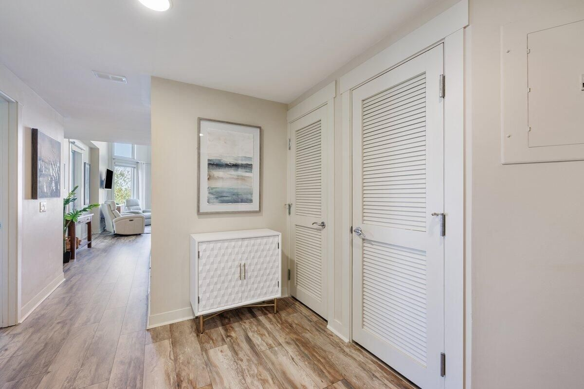 Spacious Entry