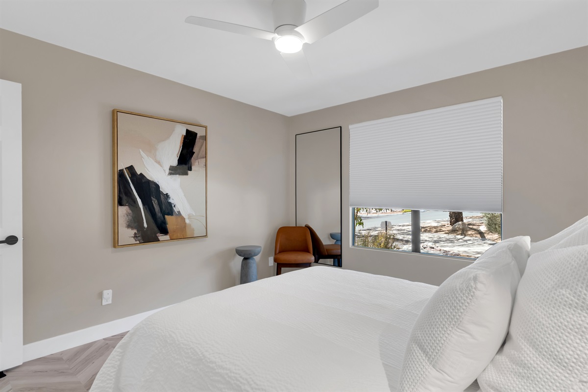 Guest (Queen) Bedroom
