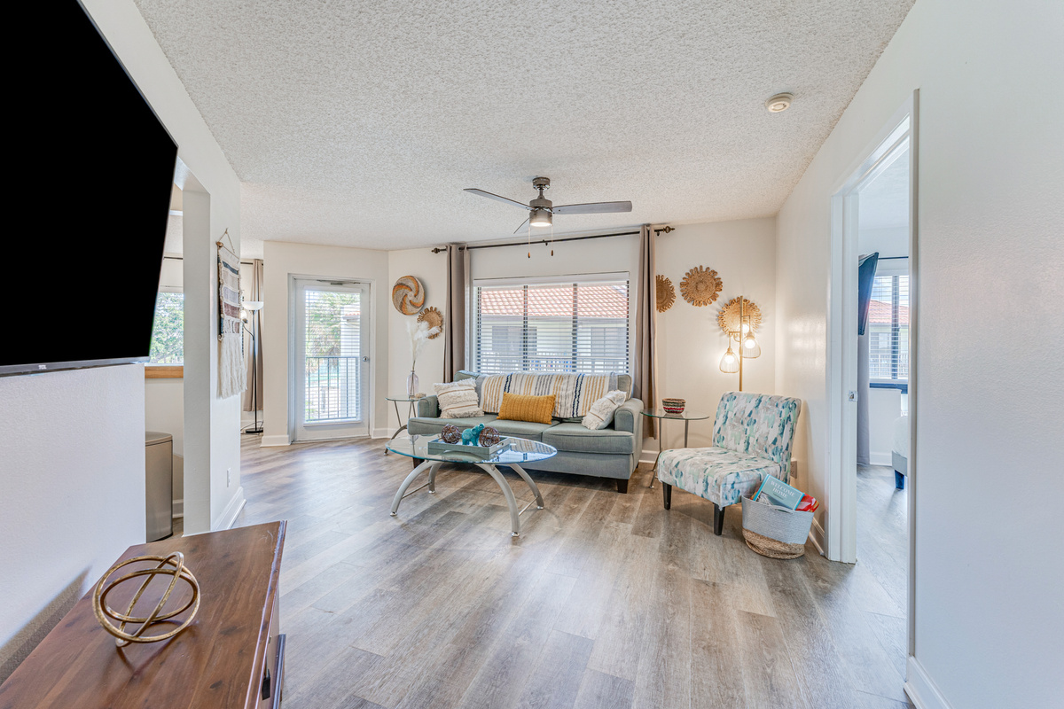 Bright and comfortable, the living room offers a relaxing space to unwind, watch your favorite shows, or spend quality time together after a day of exploring Tierra Verde.
