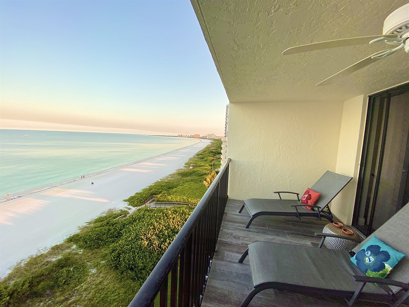 Large Patio, views for miles!!