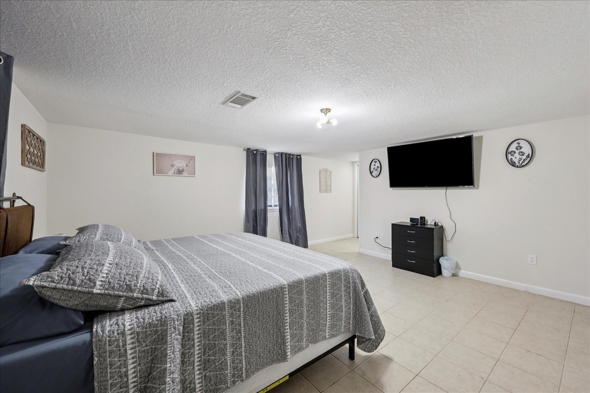 MASTER BEDROOM 1