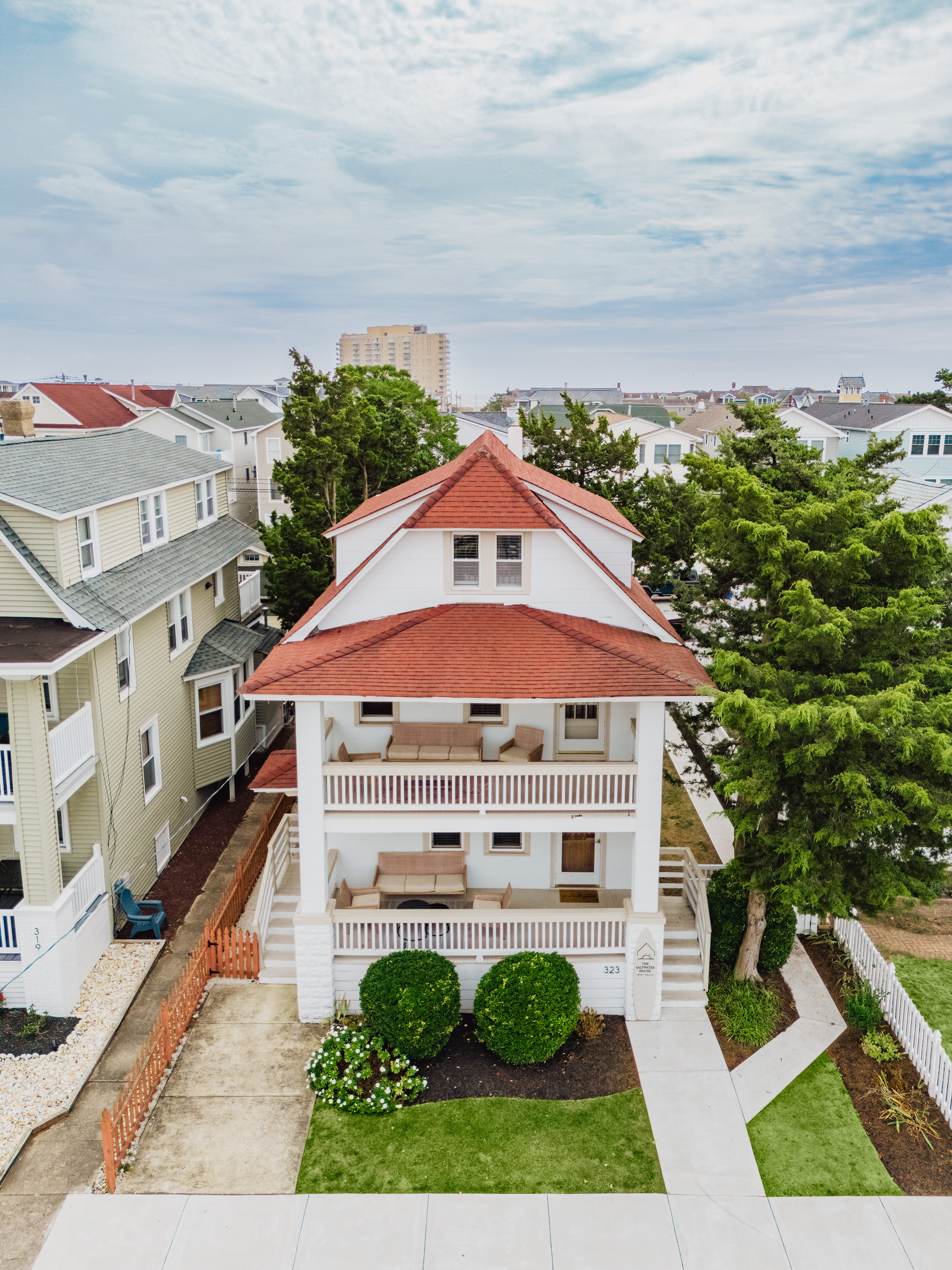 Direct Front-Facing Aerial Shot