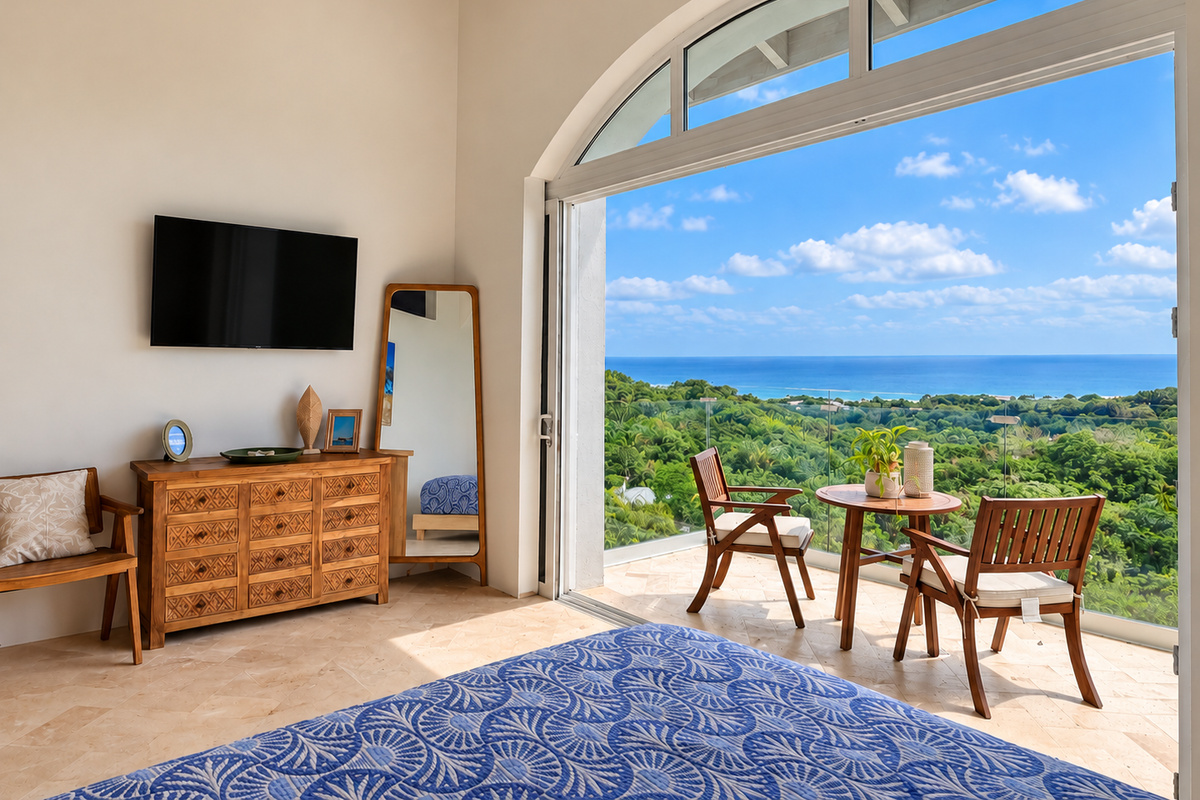 Upstairs Master Bedroom with King Bed & Balcony