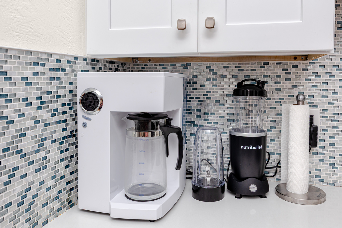 Make a coffee or a smoothie