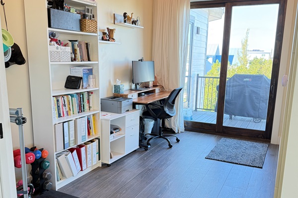 Office to balcony