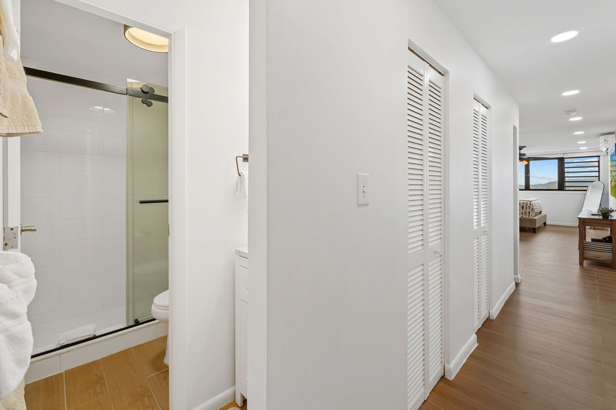 Full bathroom on the left when you enter the front door
