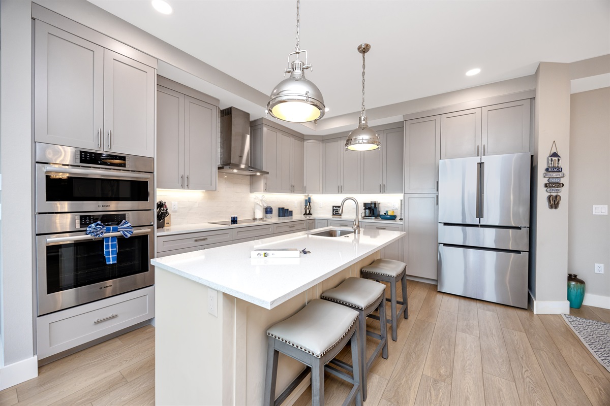 Kitchen With Plenty of Cabinets for Storage