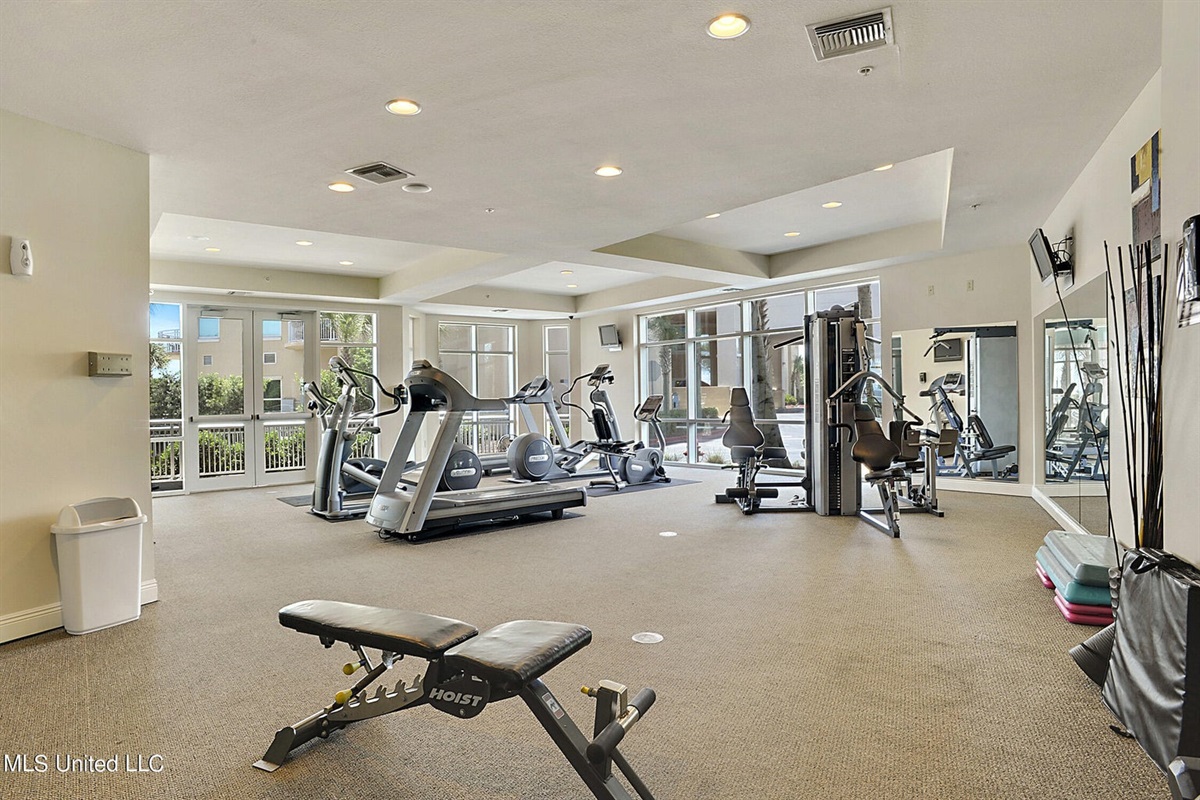 Gym. (Located in tower 2.)
