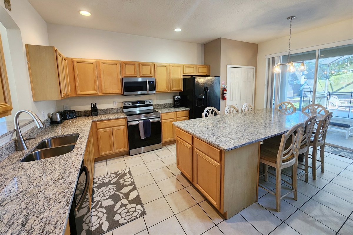 large open Kitchen, Granite Counters