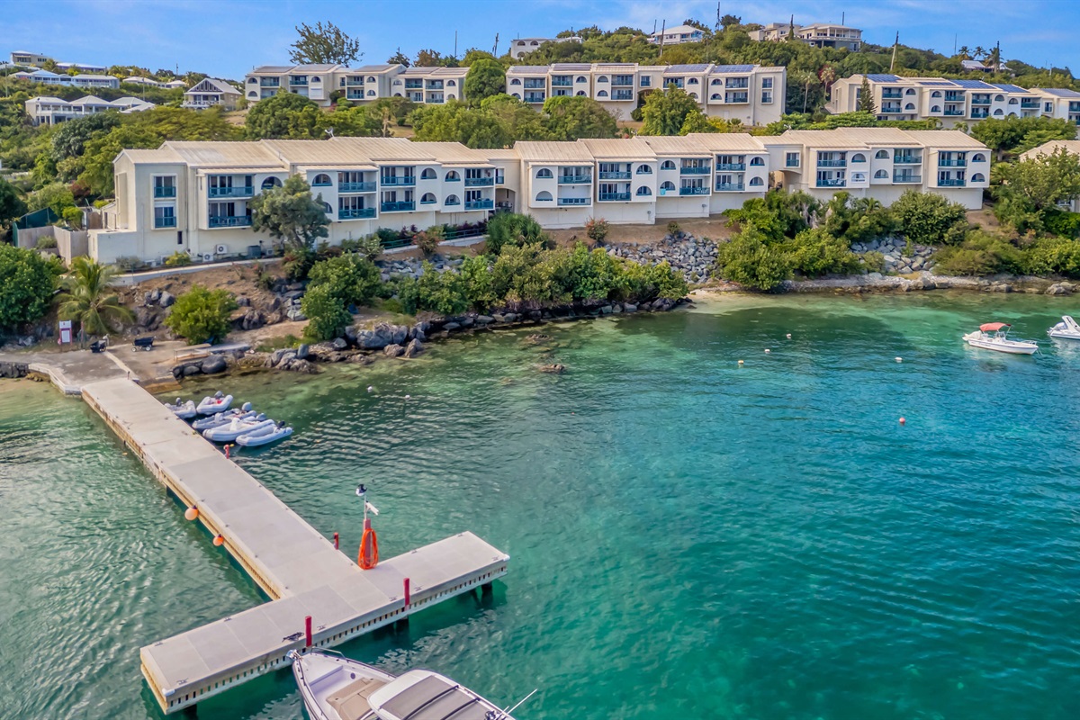 Walkable to the yacht club dock