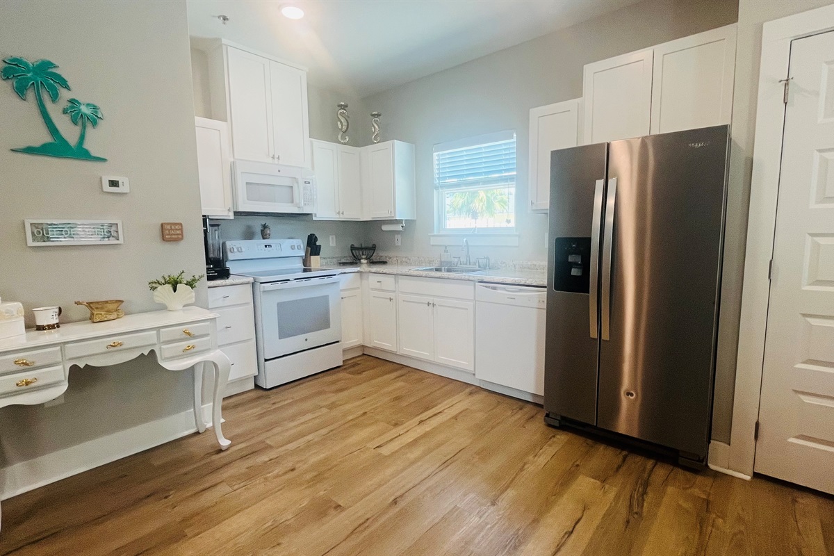 Fully stocked Kitchen