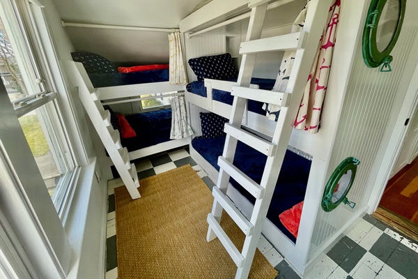 Third bedroom - bunk room