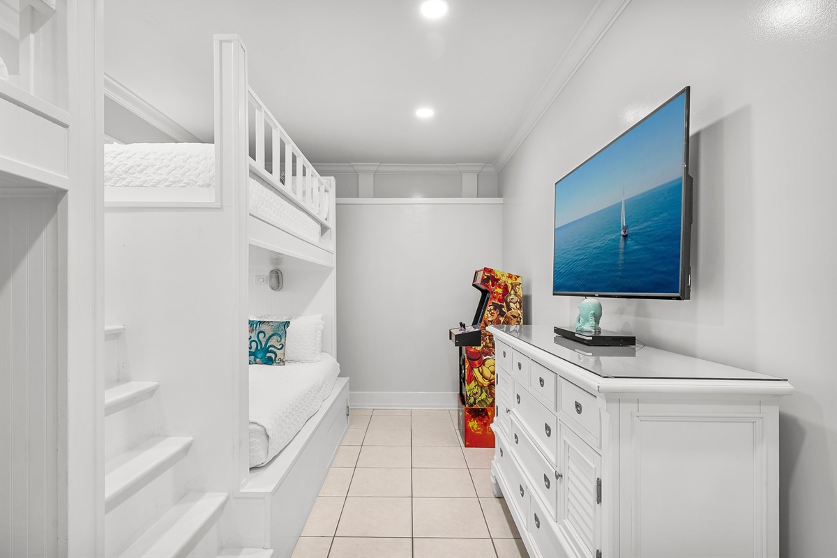 Bedroom 5 (First Floor): With 55” Smart TV + Street Fighter Arcade Game, Games, perfect for kids.