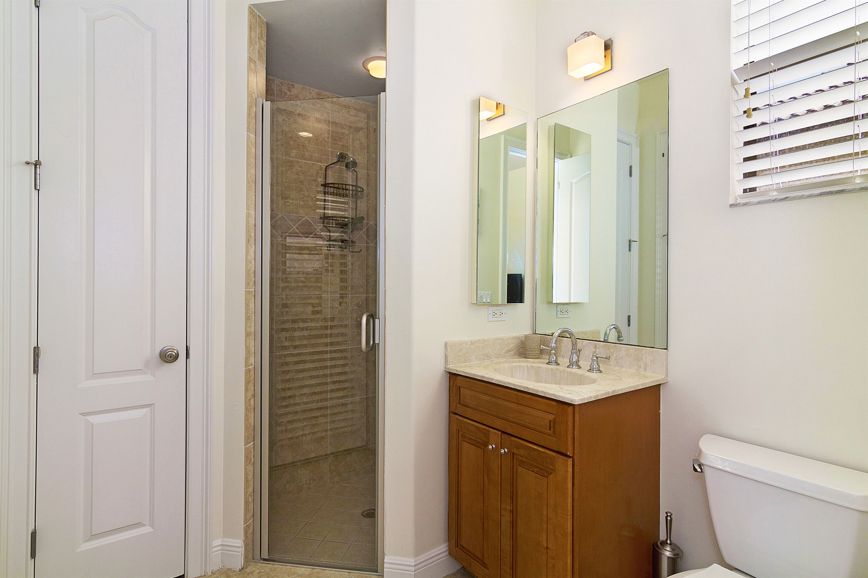 4th bathroom