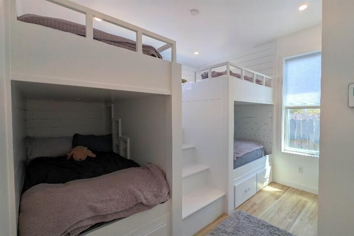 Twin on one Side Full on the other