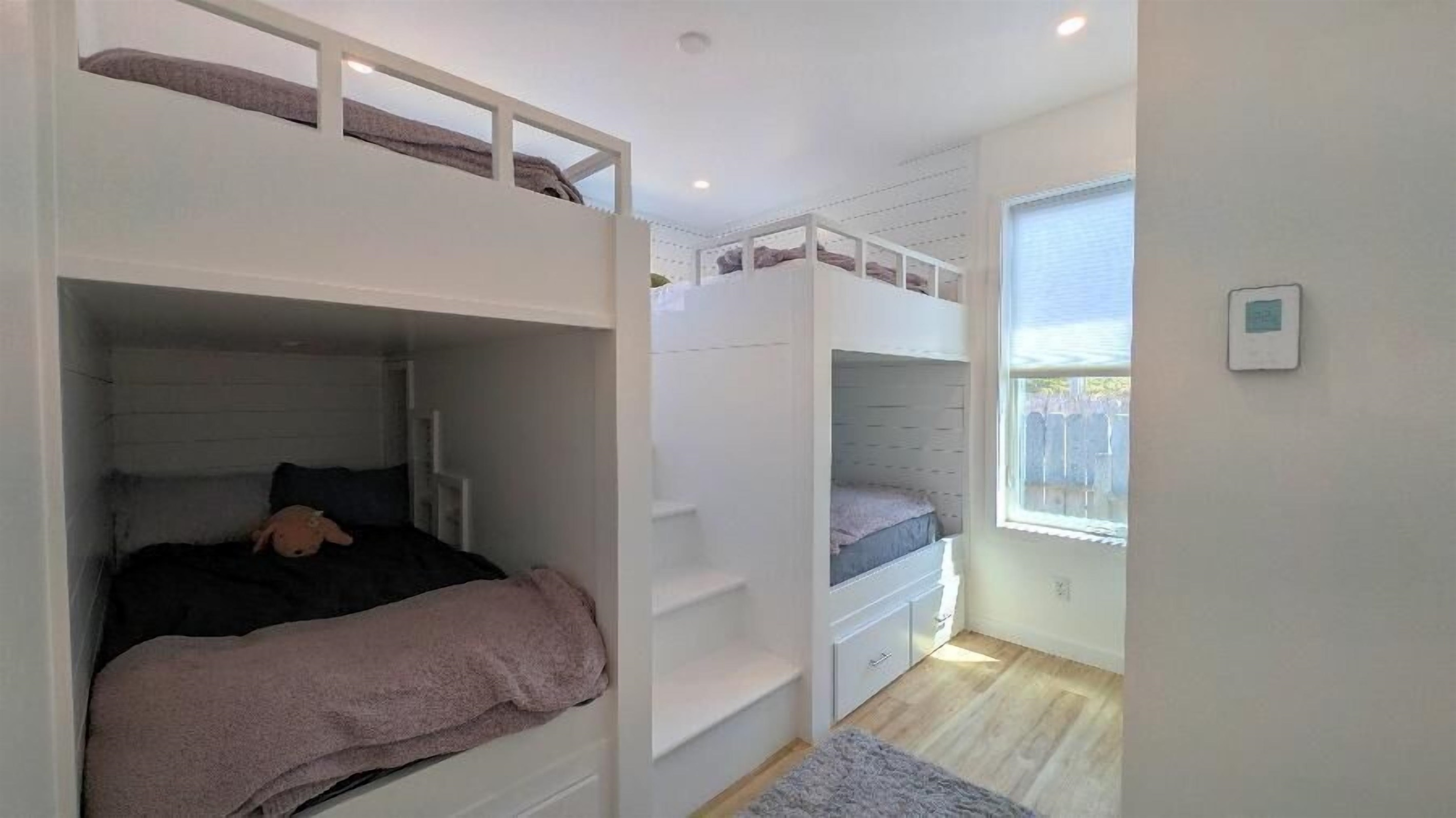 Twin on one Side Full on the other