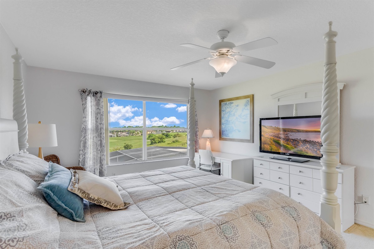 The king suite features a 42 inch TV.