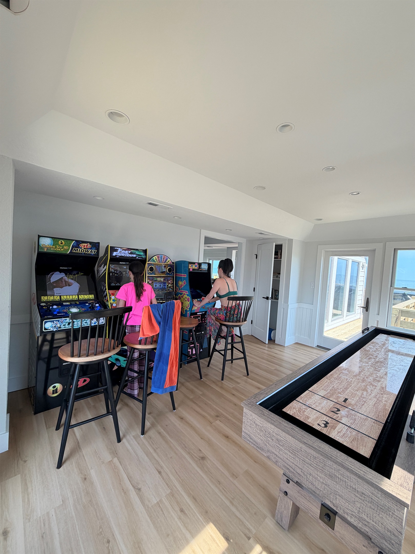 Arcades, games, shuffleboard, books, puzzles! There's something for everyone
