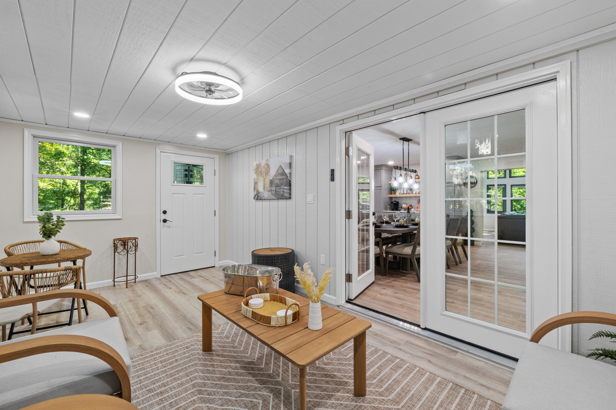 Sunroom with comfortable lounge seating