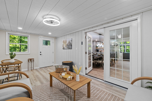 Sunroom with comfortable lounge seating