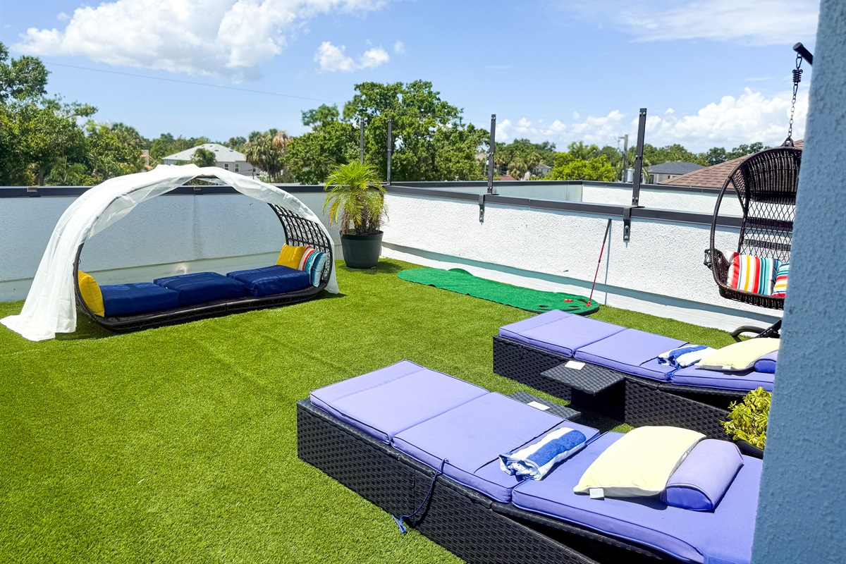 Your Own XXL Private Rooftop for Entertainment