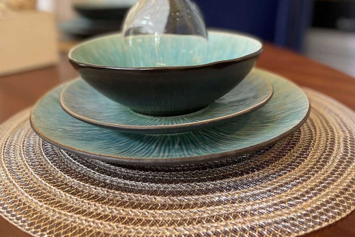 Classy place setting for your delicious meals!