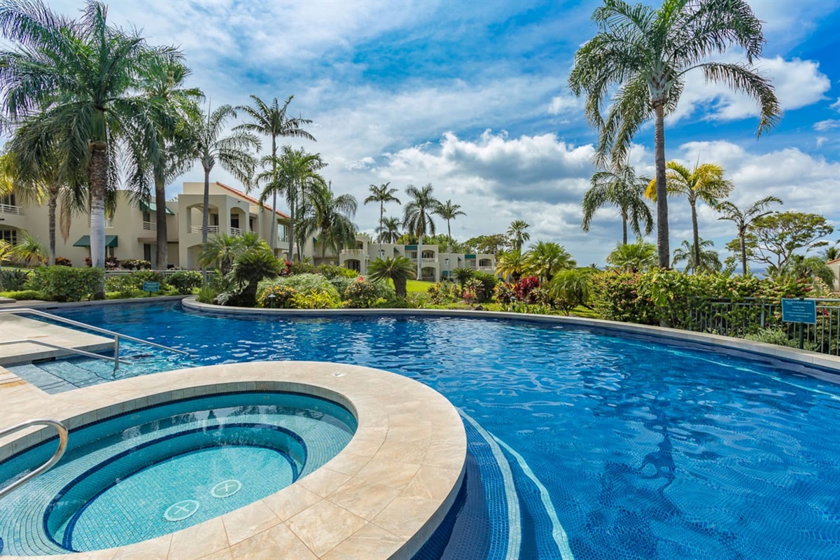the hottub is right by the pool