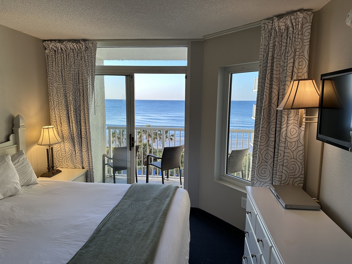 Oceanfront Master Bedroom with king bed.