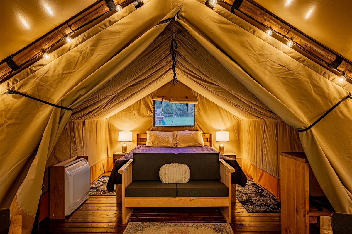 Big Dipper is your roomy sanctuary. Plenty of space to move around, store your things, and relax on the plush bedding after a day of adventure.